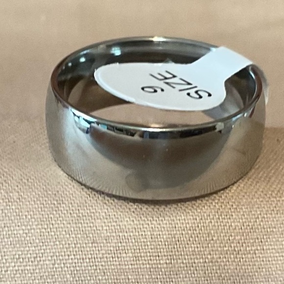 Stainless Steel Ring, size 9, BN - Picture 2 of 2
